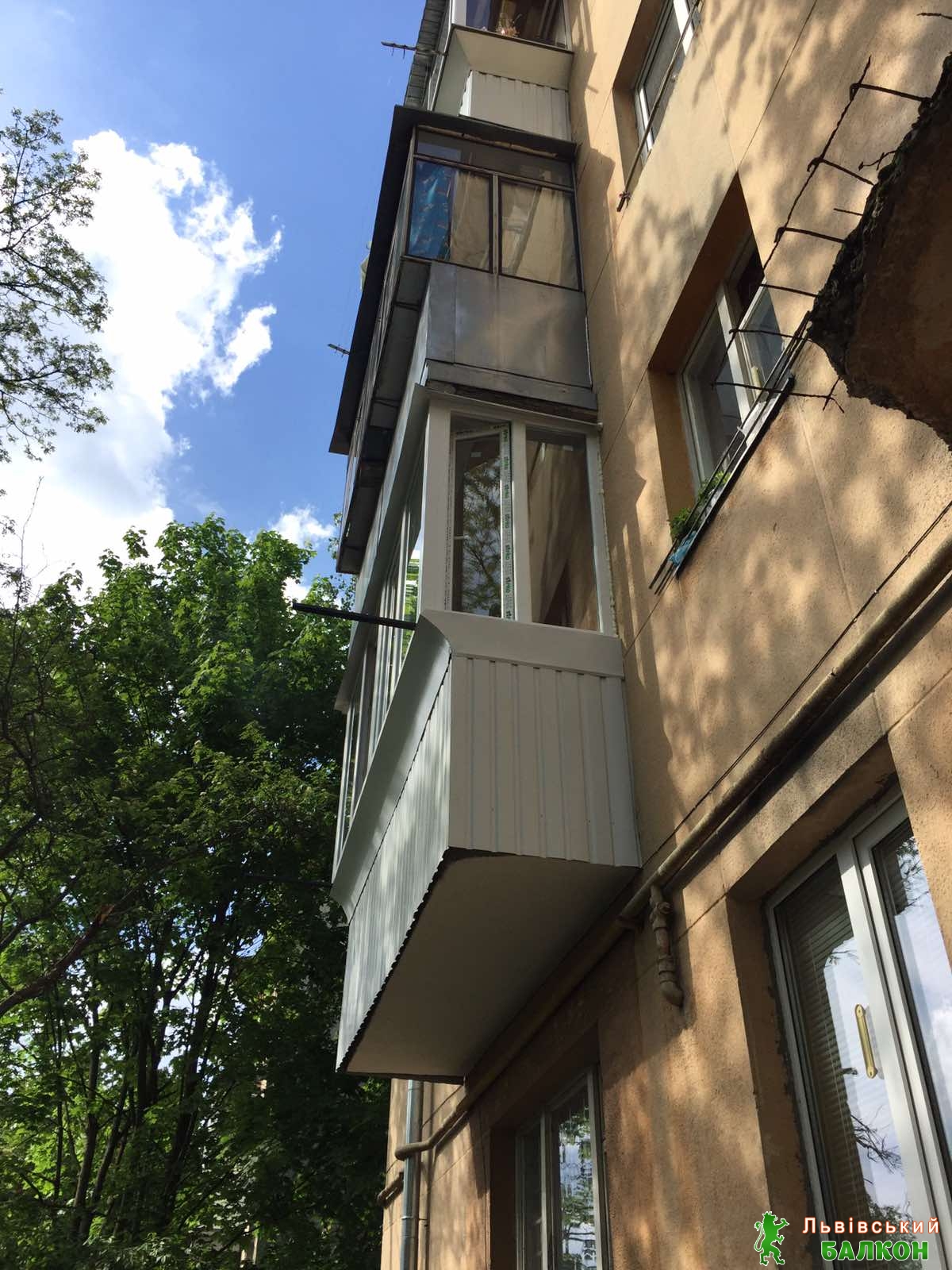 Зварювальні роботи та скління балкону