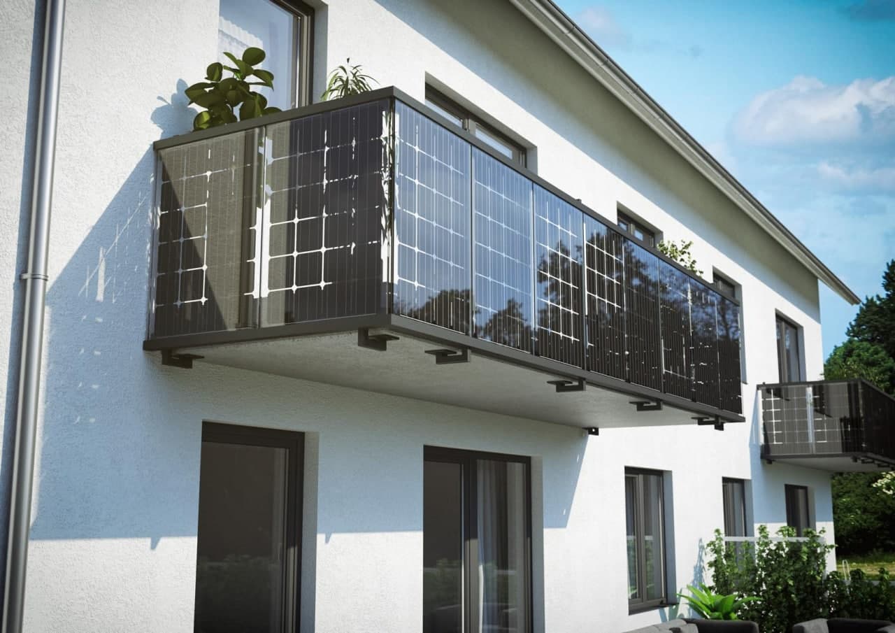 Особливості використання сонячних батарей на балконі